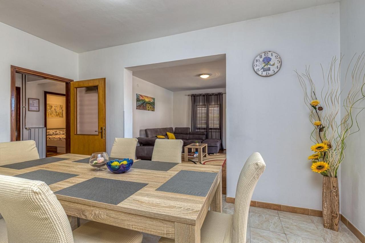 Apartament Emanuela With Private Pool Loborika Zewnętrze zdjęcie